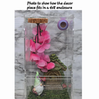 Hanging Flower Hide for Jumping Spiders
